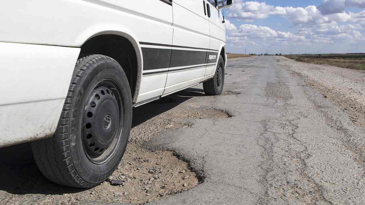 City of Johannesburg needs R37 billion to fix the Metro's pothole-riddled roads