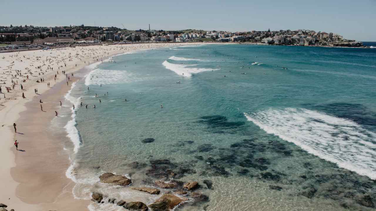 Sydney's temperatures soared above 30C° for four consecutive days in March