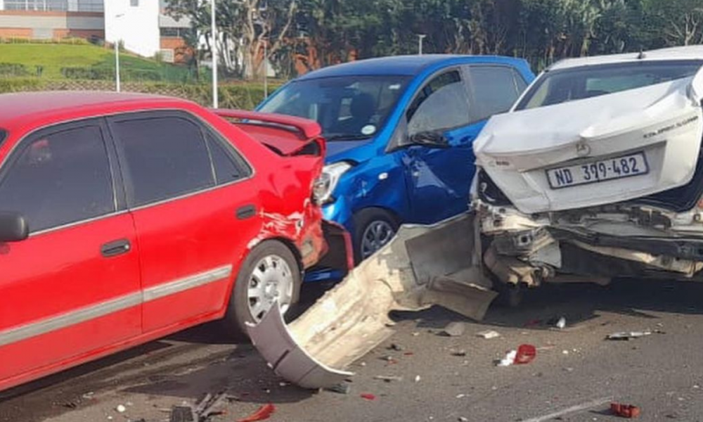 Tragic accident on Durban's M41 highway as truck collides with multiple vehicles