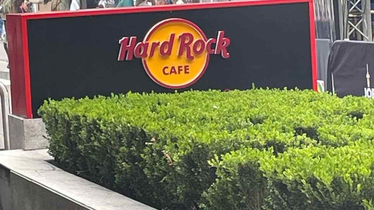 Hard Rock Cafe gets a revamped space
