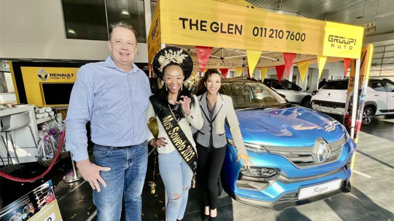 Mrs Soweto Presented with New Car by Group 1 Renault The Glen