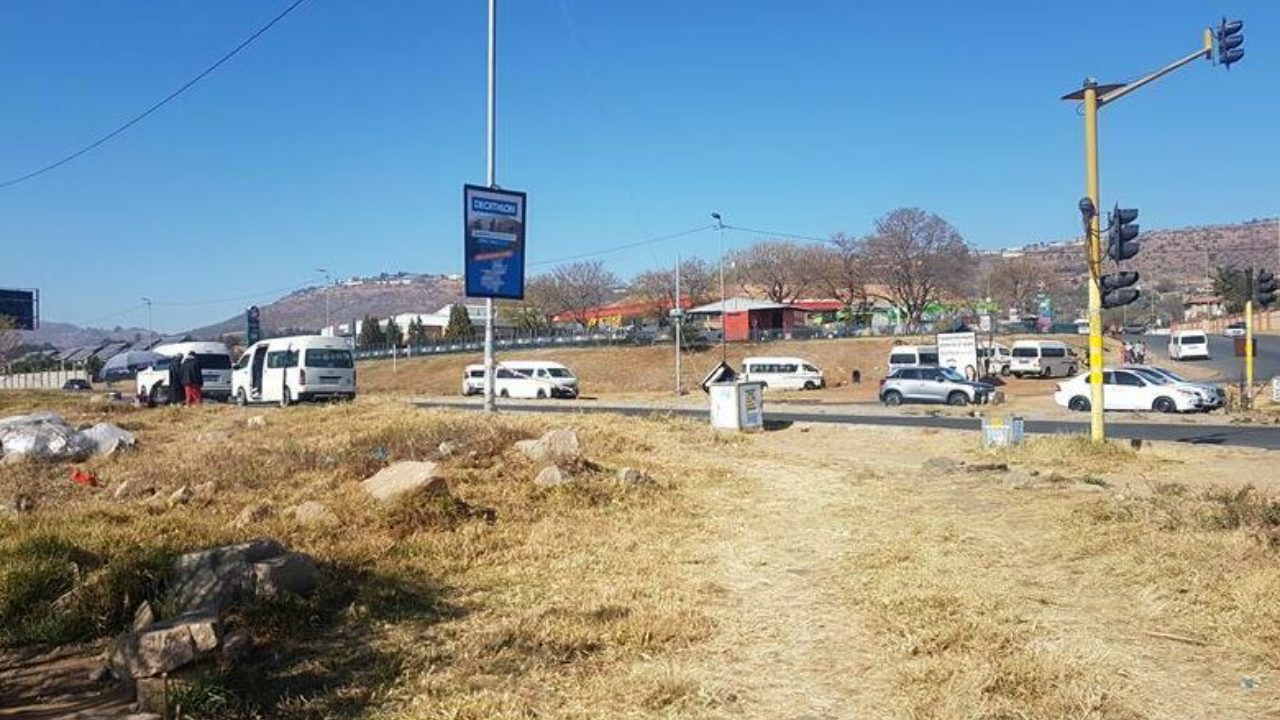 Informal Taxi Ranks and School Transporters Under Parking Scrutiny