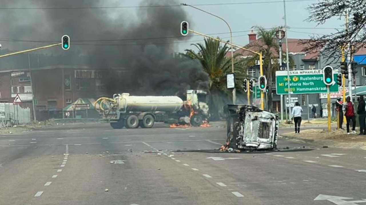 attacks on tshwane employees and vehicles