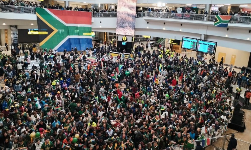 fans flock to meet the Springboks