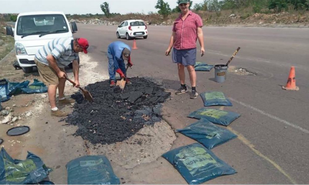 South Crest Residents Association fixes potholes