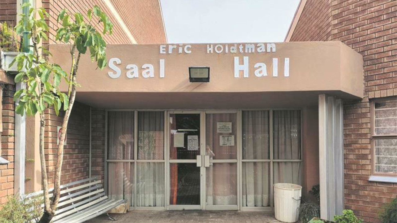 Eric Holdtman Service Centre