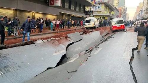 johannesburg-s-roads-power-water-crisis-a-city-on-the-brink