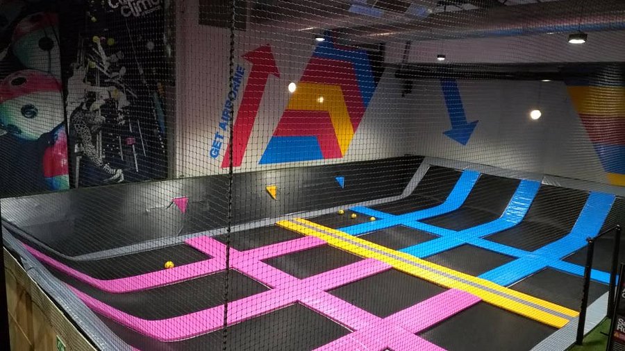 BOUNCE Fourways trampoline park, indoor trampoline arena Johannesburg, Clip ‘n Climb Fourways, X-Park obstacle course BOUNCE, indoor climbing walls Johannesburg, family fun Fourways Mall, kids birthday party venue Gauteng, dodgeball trampoline court, slam dunk trampoline zone, performance trampolines Fourways, Great Wall of Jozi, indoor adventure park Joburg, things to do in Fourways with kids, Fourways Mall trampoline centre, Johannesburg indoor activities for all ages, Joburg ETC