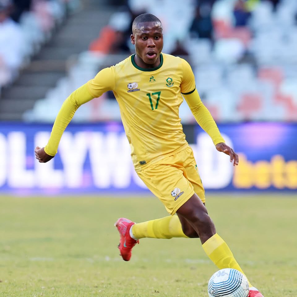Vuyo Letlapa transfer, Sekhukhune United defender, OGC Nice interest, Ligue 1 transfer news, Daniel Cardoso advice, Bafana Bafana squad, PSL breakout star 2025, Jomo Cosmos to Europe, South African football export, Joburg ETC