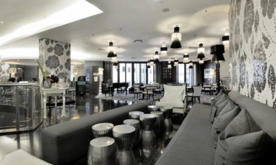 DAVINCI Lounge Johannesburg, Sandton luxury lounge, hotel lounge with natural light, stylish lounge seating, Sandton hotel cafes, gourmet lounge Sandton, elegant business lounge Johannesburg, DAVINCI Hotel lounge interior, Joburg ETC