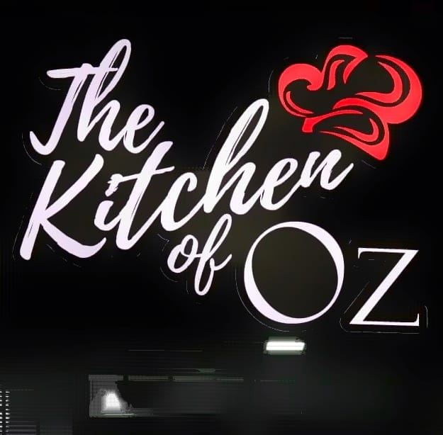 The Kitchen of Oz, smash burgers Johannesburg, Emmarentia food, halal comfort food, smoked brisket burgers, beef ribs and chips, Uber Eats burger delivery, Joburg ETC