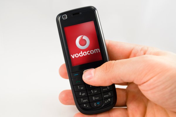affordable smartphones South Africa, Vodacom Mandela Month promotion, trade-in phone deal 2025, Vodacom World Midrand giveaway, prepaid smartphone upgrade SA, Joburg ETC