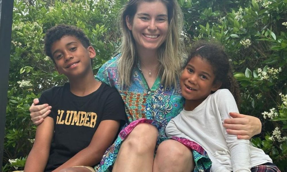 Rachel Kolisi TikTok 2025, Kolisi divorce news, Siya Kolisi kids visit, emotional co-parenting, TikTok mental health, South African celebrity families, Rachel Kolisi airport video, Joburg ETC