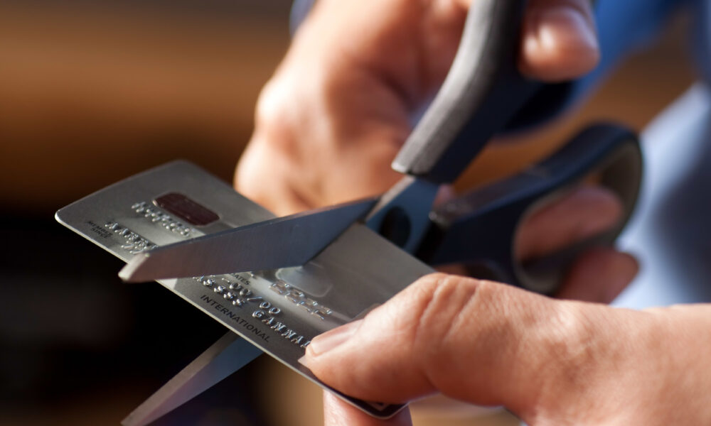 South Africans digital wallets, Capitec mobile payments, FNB virtual cards, Nedbank contactless growth, Discovery Bank wallet preference, smartphone payment South Africa, Joburg ETC