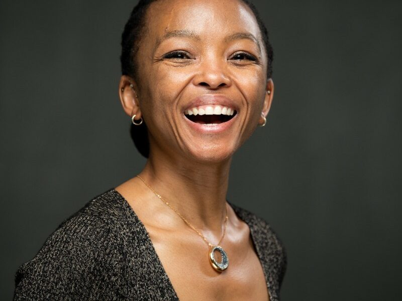 Keitumetse Molamo portrait, South African engineer leading SARAO, MeerKAT radio telescope in Karoo, Square Kilometre Array project in South Africa, ventilator project during Covid-19, prosthetics innovation South Africa, Joburg ETC