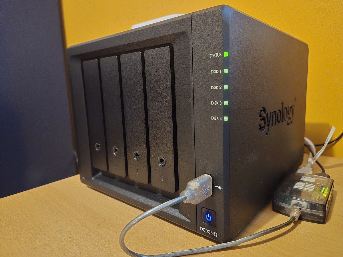Synology DS925+ NAS review, private cloud storage, South Africa NAS solution, MyBroadband forum testers, DiskStation DSM features