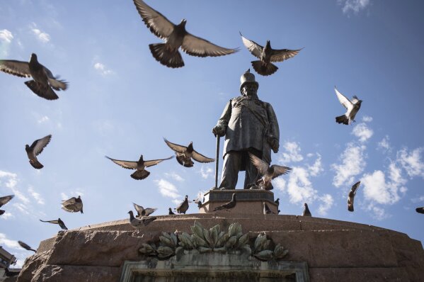 EFF statue removal South Africa, apartheid monuments debate, AfriForum heritage defence, Julius Malema EFF statues, colonial statues South Africa, political debate in Parliament, cultural identity South Africa, Joburg ETC