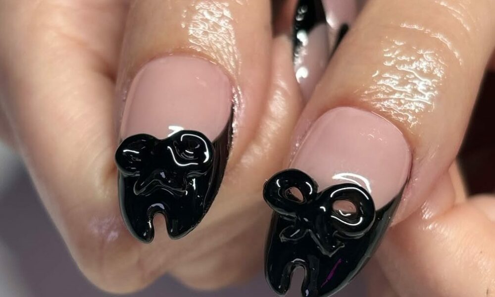 Tabi nail trend, Maison Margiela shoe inspiration, split toe manicure design, viral nail art, minimalist nail trend, chrome nail style, Joburg ETC