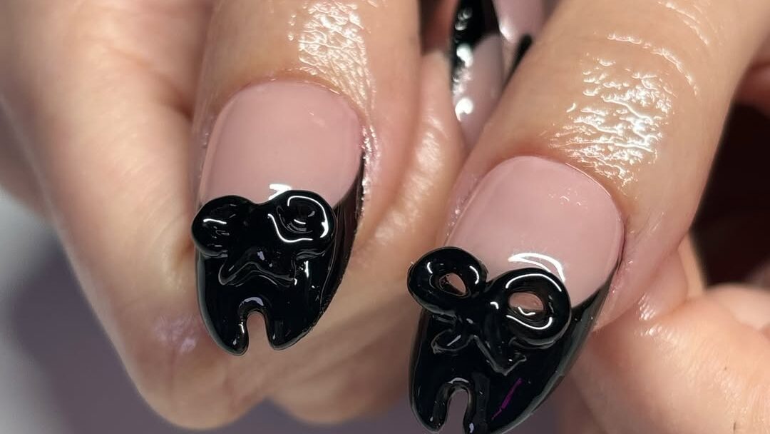 Tabi nail trend, Maison Margiela shoe inspiration, split toe manicure design, viral nail art, minimalist nail trend, chrome nail style, Joburg ETC