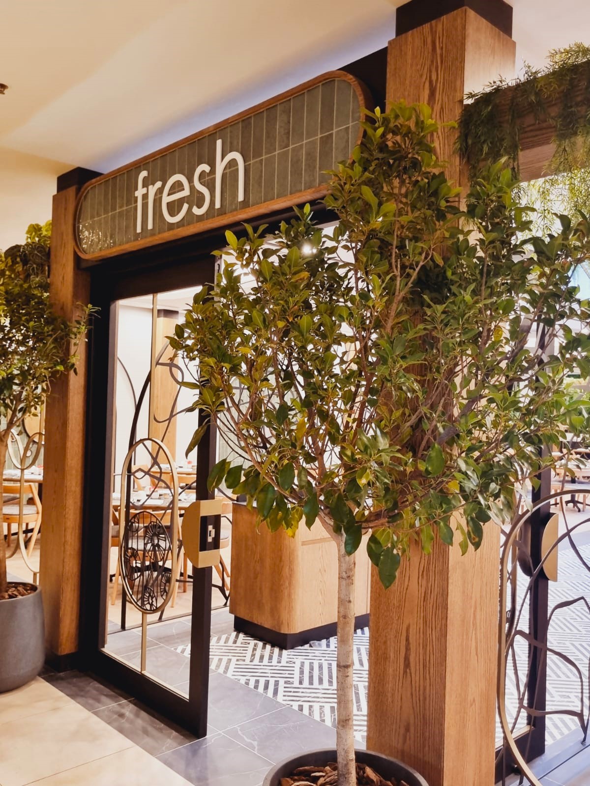 Fresh Restaurant Rosebank, buffet dining Johannesburg, Southern Sun Rosebank restaurant, à la carte lunch Rosebank, breakfast buffet Johannesburg, South African cuisine, hotel dining Rosebank, Joburg ETC