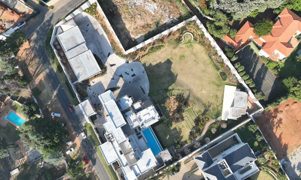 SIU raid Hangwani Maumela, Tembisa Hospital corruption, Sandton mansion assets seized, Babita Deokaran investigation, Lamborghini seizure South Africa, R820 million recovery, Joburg ETC