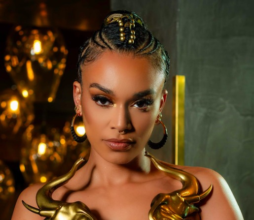 Pearl Thusi DJ performance, South African actress DJ, mixed reactions online, Pearl Thusi club set, Mzansi entertainment news, female DJs South Africa, Friends of Amstel performance, social media reactions, nightlife Johannesburg, Joburg ETC