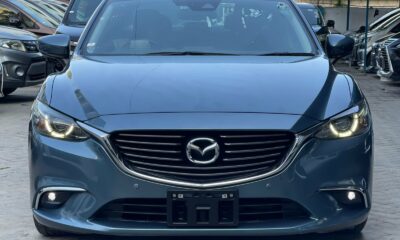 Velvet Cake Co MDay Cake Buffet