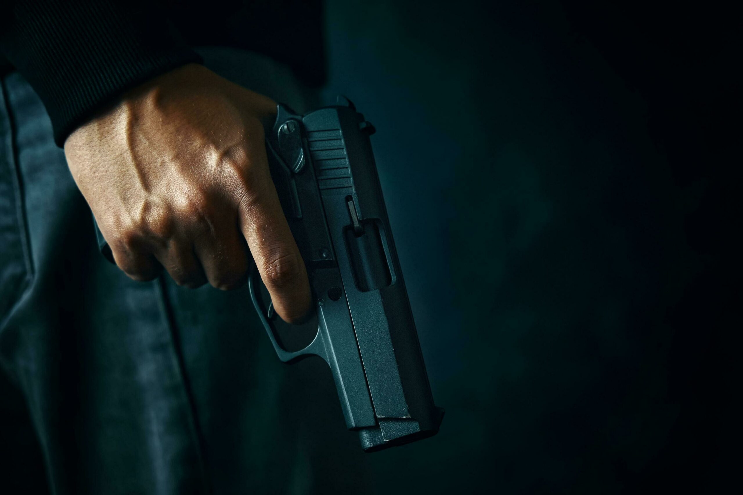 Durban mall robbery footage, metro police patrol car, armed gang Durban, mall parking incident, KZN crime viral clip, police response controversy, Joburg ETC