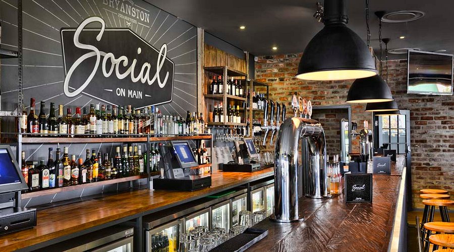 Social On Main Bryanston, restaurant interior, cocktails bar Johannesburg, wood fired pizza, Social On Main food menu, Joburg ETC