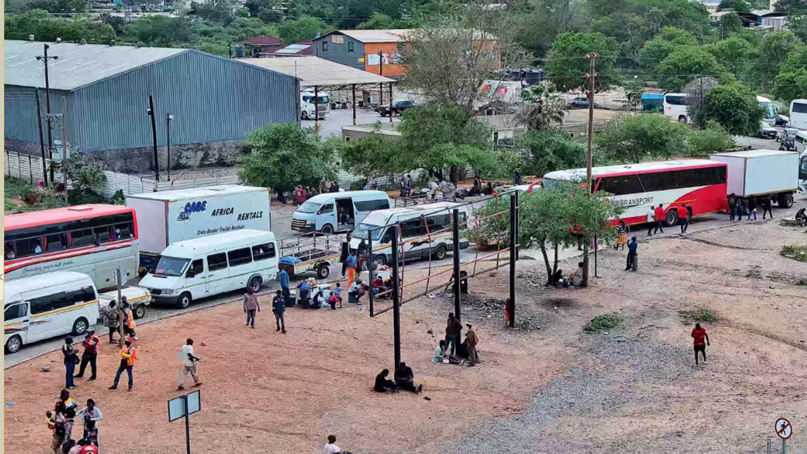Beitbridge Border Post, South Africa Zimbabwe border, Beitbridge buses January, festive season border travel, Border Management Authority, Joburg ETC