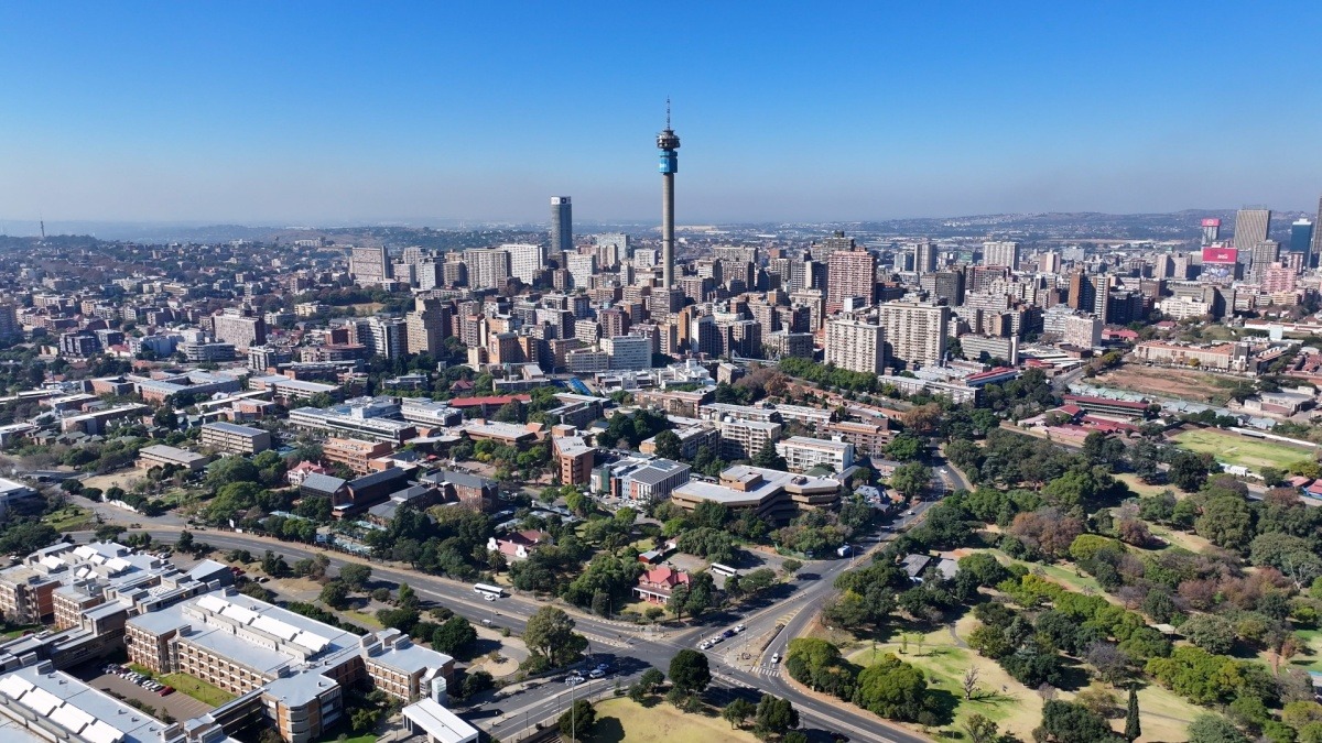 Johannesburg skyline, Maboneng street art, Soweto Vilakazi Street, Apartheid Museum exterior, Constitution Hill heritage site, Joburg summer weather, Johannesburg green suburbs, Joburg ETC