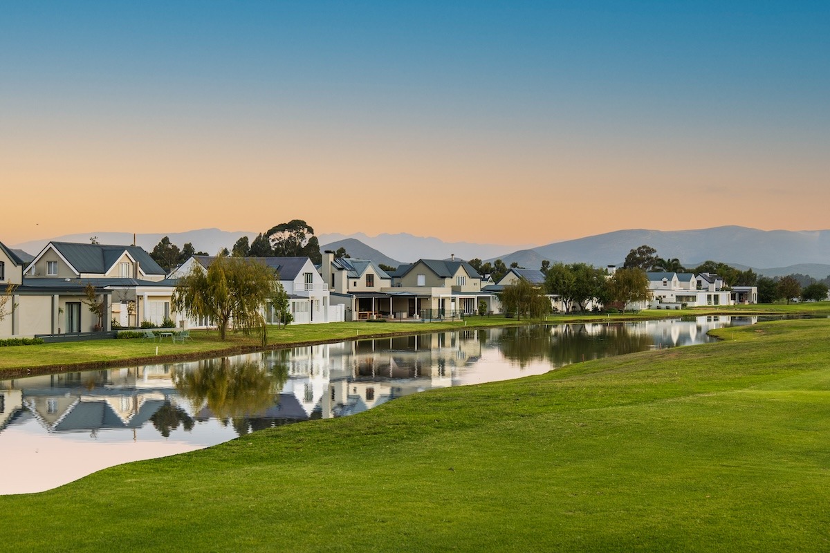 South African fibre estates, open access fibre networks, ISP competition residential complexes, homeowners association fibre rights, Joburg ETC