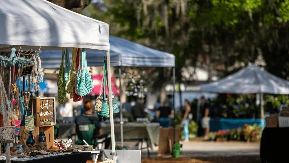 Johannesburg markets January 2026, Rosebank Sunday Market rooftop, Bryanston Organic Market organic produce, Fourways Farmers Market Taroko Farm, Prison Break Market Midrand, Victoria Yards creative precinct, The Playground Braamfontein market, Joburg ETC