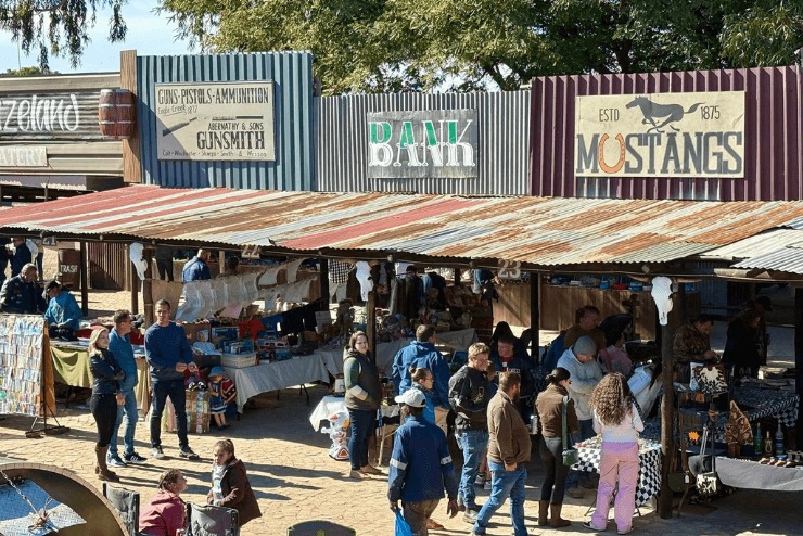 Johannesburg weekend markets, Rosebank Sunday Market food stalls, Neighbourgoods Market Braamfontein, Fourways Farmers Market, Bryanston Organic Market, Victoria Yards market, Joburg ETC