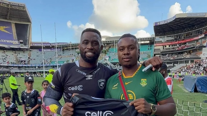 Jonathan Peter South African creator, Siya Kolisi rugby captain, viral sports reaction video, Hollywoodbets Sharks match, Mzansi celebrity collaboration, Joburg ETC