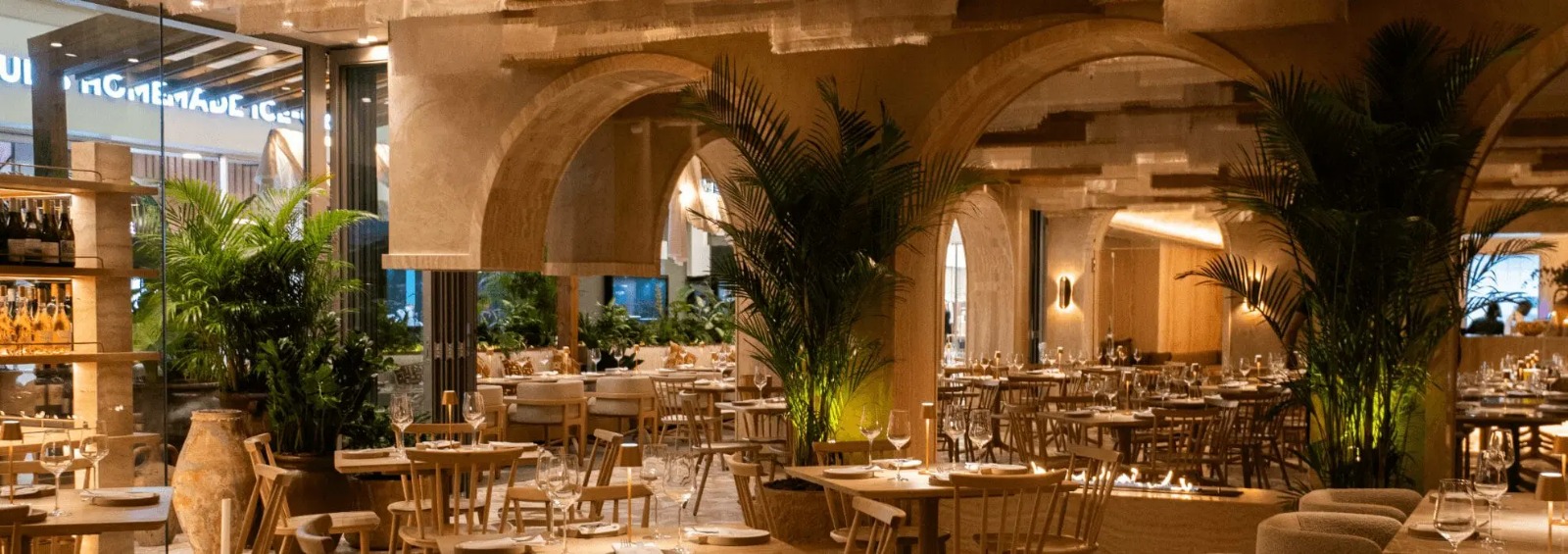 family friendly restaurants Johannesburg, kids play areas Joburg, Bambanani Melville, Old Oak Restaurant Linksfield, Tres Jolie Ruimsig, Papachinos Clearwater, Joburg ETC