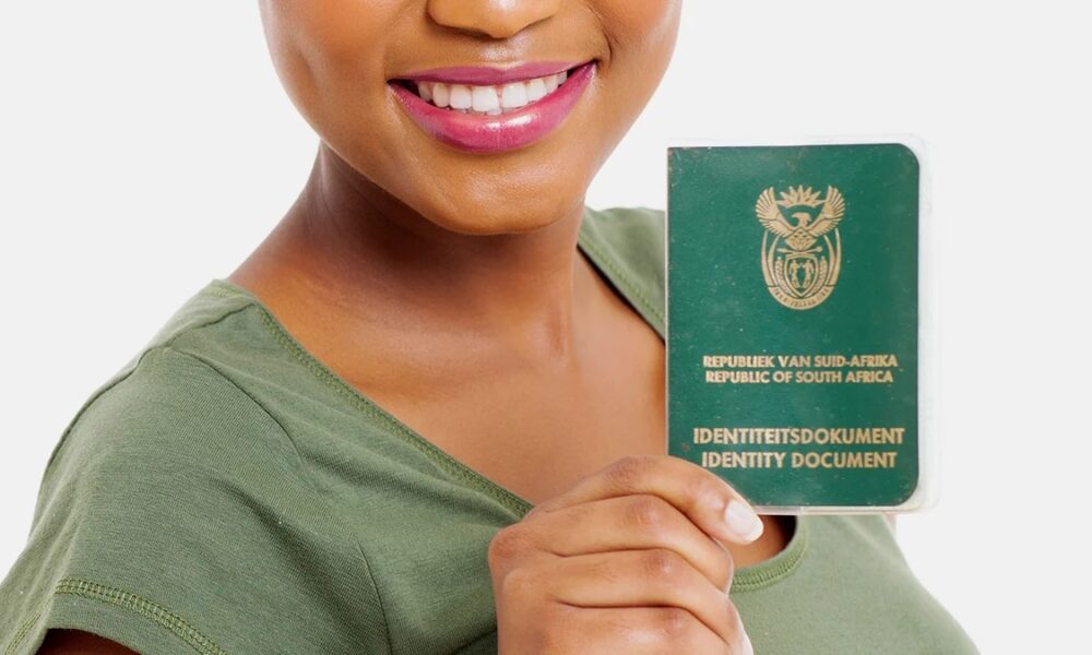 green ID book South Africa, Smart ID card South Africa, Home Affairs Smart ID rollout, bank branch ID services, digital ID South Africa, Joburg ETC