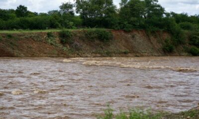 Limpopo flooding, Hoedspruit airport closure, Airlink flight suspension, Kruger National Park travel disruption, South Africa heavy rain, Joburg ETC