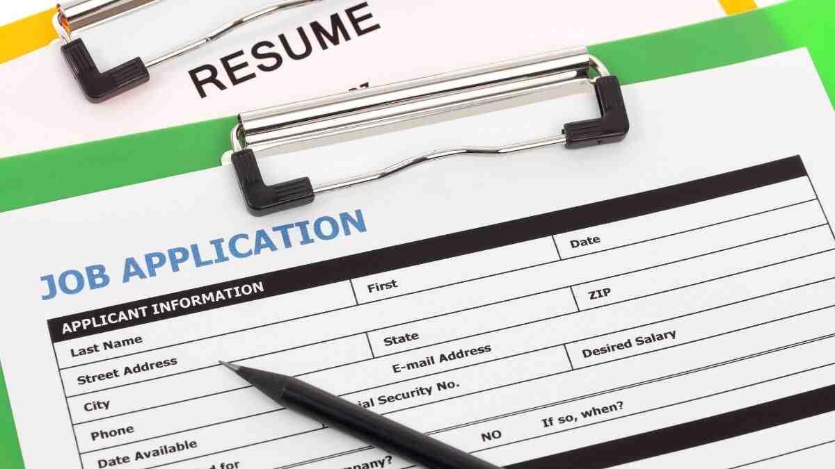 Owami Mfeka Durban, Pace Car Rental South Africa, Gen Z career story, Durban travel and tourism job, South African youth employment, woman working in car rental office, KwaZulu Natal young professional, bold job application story, Joburg ETC