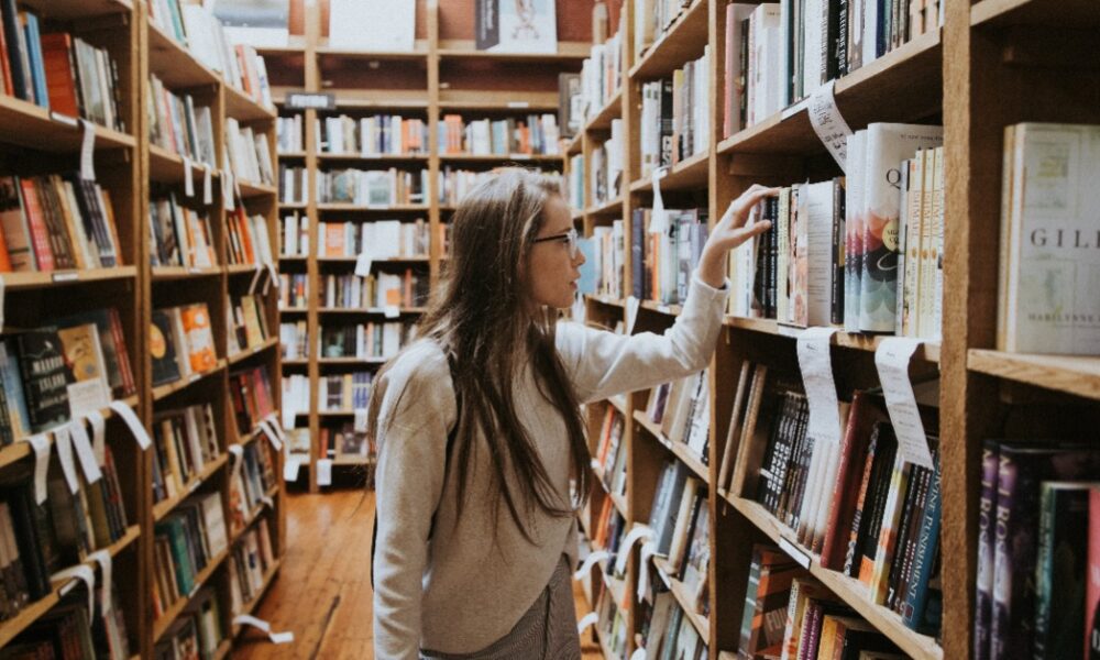 Bridge Books Johannesburg CBD, African literature bookstore Helen Joseph Street, Love Books Melville interior, children storytelling Melville bookstore, Book Circle Capital 27 Boxes, African diaspora books Johannesburg, Collectors Treasury Commissioner Street, rare books Johannesburg CBD, L'Elephant Terrible 44 Stanley, David Krut art bookstore Parkwood, I H Pentz Booksellers Wits University, independent bookstores Johannesburg 2026, Joburg ETC