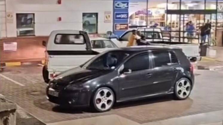 Woodmead parking rage incident, Engen Woodmead petrol station, Ashok Leyland Dost bakkie South Africa, Volkswagen Golf 5 GTI damage, Johannesburg viral car incident, parking lot altercation Joburg, South Africa road rage video, Joburg ETC