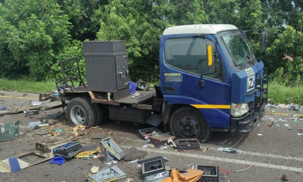 Verulam cash heist scene, Old Inanda Road Brindhaven explosion, damaged cash in transit vehicle KZN, Edendale shootout police operation, firearms recovered at suspect house, VW Polo linked to cash robbery, KwaZulu-Natal crime scene investigation, Joburg ETC