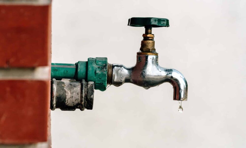 Vodacom smart water meter device, Gauteng water reservoir levels, Johannesburg water outages 2026, water load shifting South Africa, Sigfox IoT water meter, Vodacom Business smart metering rollout, Gauteng water infrastructure crisis, Joburg ETC