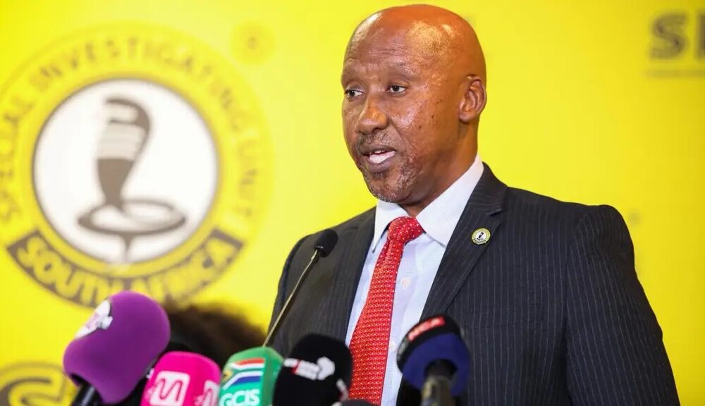 Home Affairs corruption South Africa, SIU visa investigation, asylum seeker permit fraud, Leonard Lekgetho SIU, Leon Schreiber Home Affairs, Refugee Reception Office raids, R500 visa bribes South Africa, Government of National Unity reforms, Joburg ETC