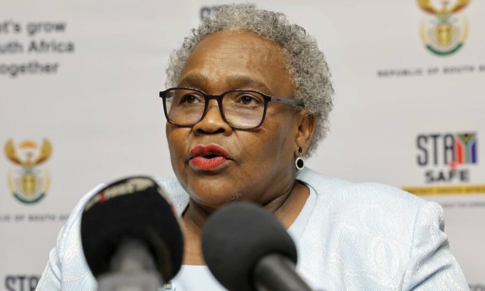 SASSA gold card South Africa, Postbank black card grant payments, SASSA grant beneficiaries queue, social grants payment system, Department of Social Development South Africa, SARB banking regulation grants, Joburg ETC