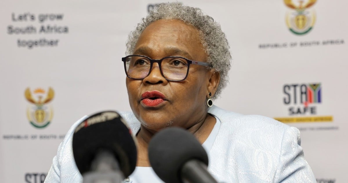 SASSA gold card South Africa, Postbank black card grant payments, SASSA grant beneficiaries queue, social grants payment system, Department of Social Development South Africa, SARB banking regulation grants, Joburg ETC