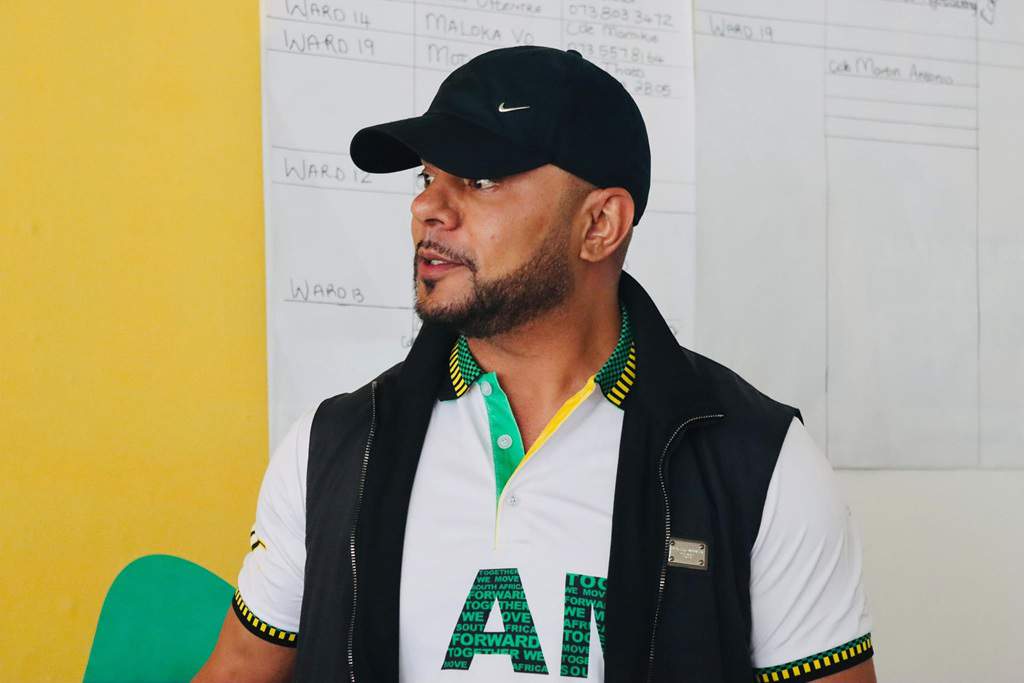 Suliman Carrim court challenge, Madlanga Commission hearing, Gauteng High Court exterior, ANC businessman legal battle, police procurement inquiry South Africa, Joburg ETC