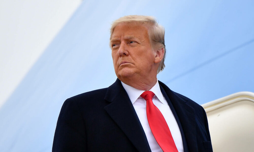 oil prices falling global markets, Brent crude oil price drop, West Texas Intermediate crude trading, global stock market rally Asia, Wall Street market surge investors, Strait of Hormuz oil shipping route, Middle East oil supply tensions, Donald Trump Iran war comments markets reaction, energy market volatility traders, global financial markets oil shock reaction, Joburg ETC