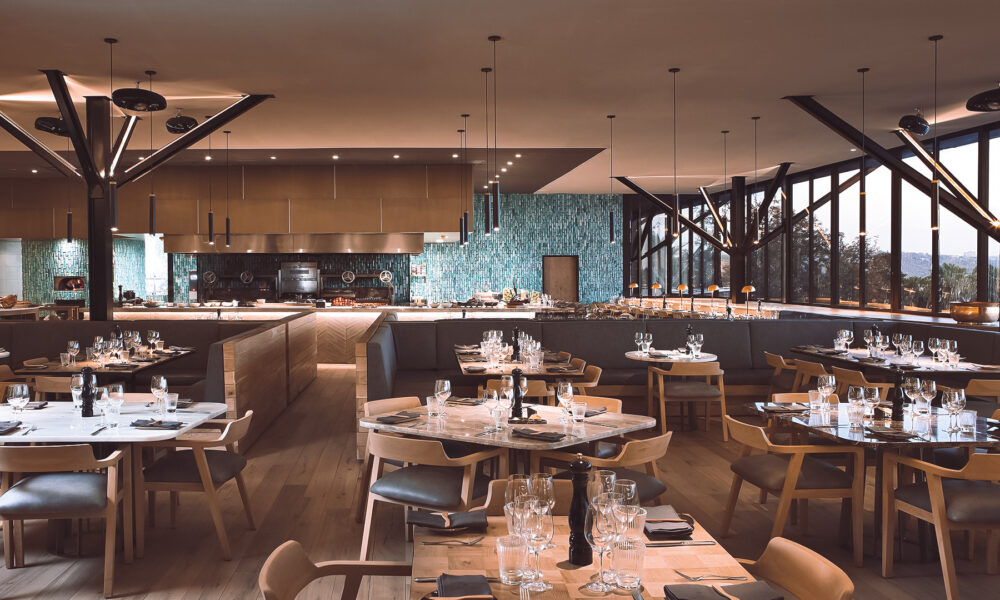 best restaurants in Johannesburg 2026, Johannesburg fine dining, Marble Rosebank, The Grillhouse Rosebank, Sakhumzi Soweto, Zioux Sandton, Culinary Table Lanseria, Flames Westcliff, Trumps Grillhouse Sandton, Butcher Shop and Grill Sandton, Signature Restaurant Sandton, Qunu Saxon Hotel, Kream Johannesburg, Mozambik Linksfield, Fishmonger Illovo, Pappas on the Square, Club Como Johannesburg, The Fat Zebra Parkhurst, Lucky Bean Melville, Les Créatifs Johannesburg, Joburg food guide, where to eat in Johannesburg, Joburg ETC