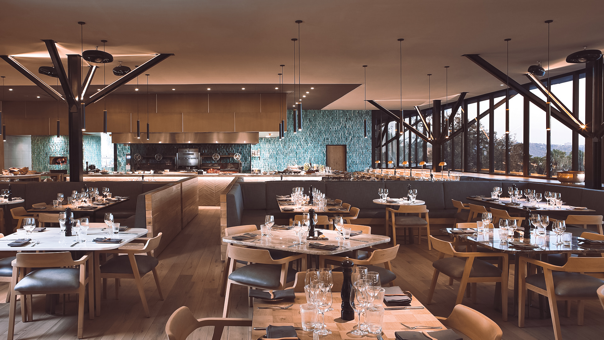 best restaurants in Johannesburg 2026, Johannesburg fine dining, Marble Rosebank, The Grillhouse Rosebank, Sakhumzi Soweto, Zioux Sandton, Culinary Table Lanseria, Flames Westcliff, Trumps Grillhouse Sandton, Butcher Shop and Grill Sandton, Signature Restaurant Sandton, Qunu Saxon Hotel, Kream Johannesburg, Mozambik Linksfield, Fishmonger Illovo, Pappas on the Square, Club Como Johannesburg, The Fat Zebra Parkhurst, Lucky Bean Melville, Les Créatifs Johannesburg, Joburg food guide, where to eat in Johannesburg, Joburg ETC